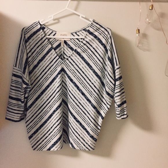 Anthropologie Tops - Anthropologie Puella chevron striped dolman sleeve